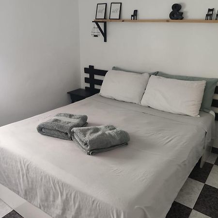 Habitacion 2 En Tercera Planta Sin Ascensor No Es Un Piso Entero! A Compartir Bano Y Cocina! Fuengirola Εξωτερικό φωτογραφία