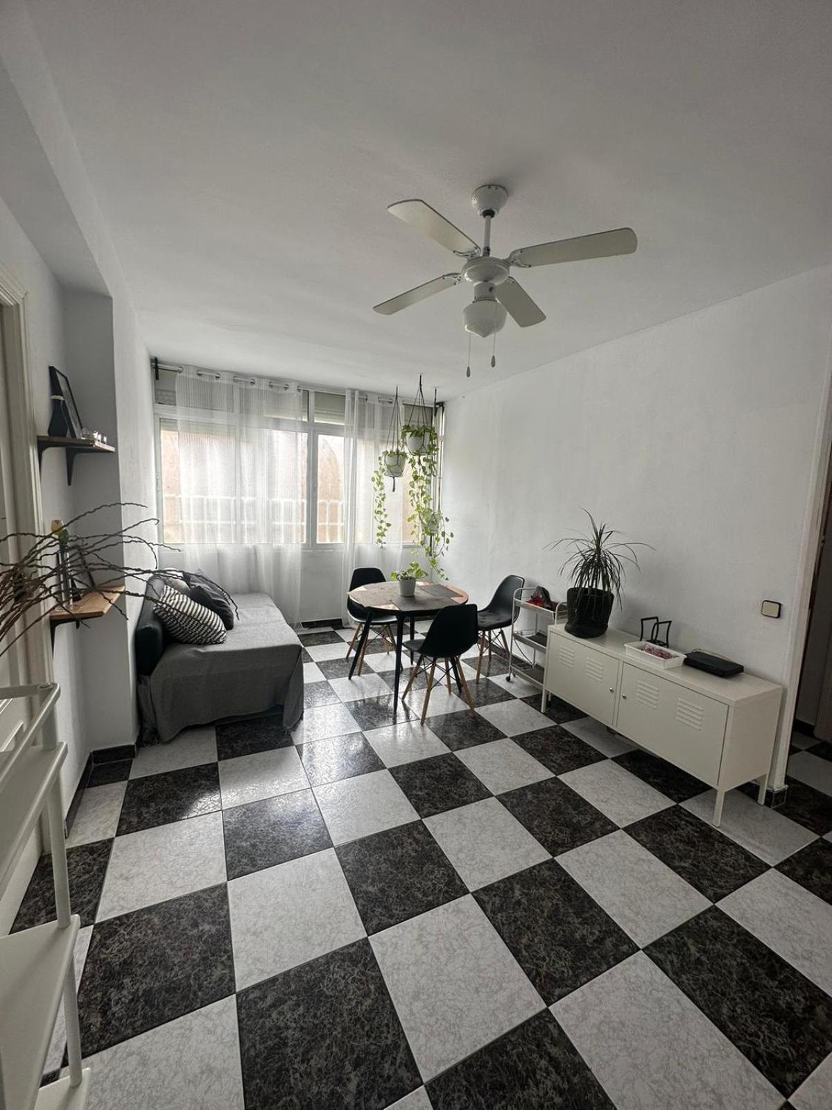 Habitacion 2 En Tercera Planta Sin Ascensor No Es Un Piso Entero! A Compartir Bano Y Cocina! Fuengirola Εξωτερικό φωτογραφία